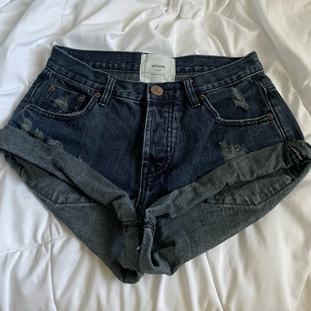 FOX BLACK BANDITS DENIM SHORT from One teaspoon